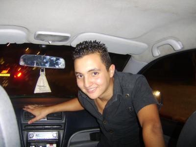 et le voila othmane le fou de la class allez les fille lacheez vos coms